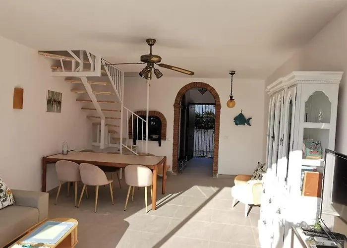 Hacienda 22 Menyber Vakantiehuis Nerja